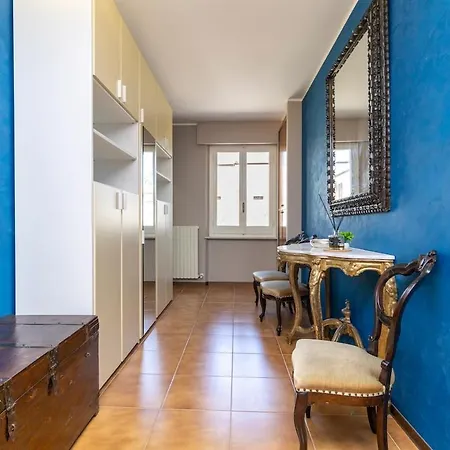 Downtown - Private Parking, Wi-fi, And Courtyard