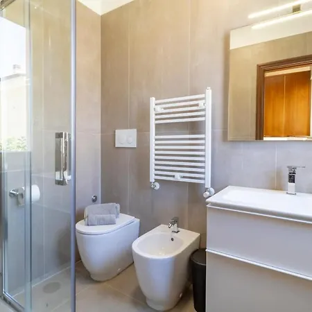 Appartement Downtown - Private Parking, Wi-fi, And Courtyard Civitanova Marche
